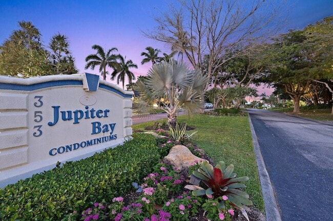 Building Photo - 353 S US HIGHWAY 1