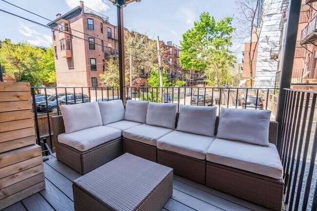 Building Photo - 501 Columbus Ave