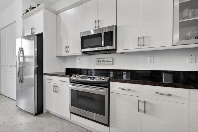 Building Photo - 9886 W 34th Ave