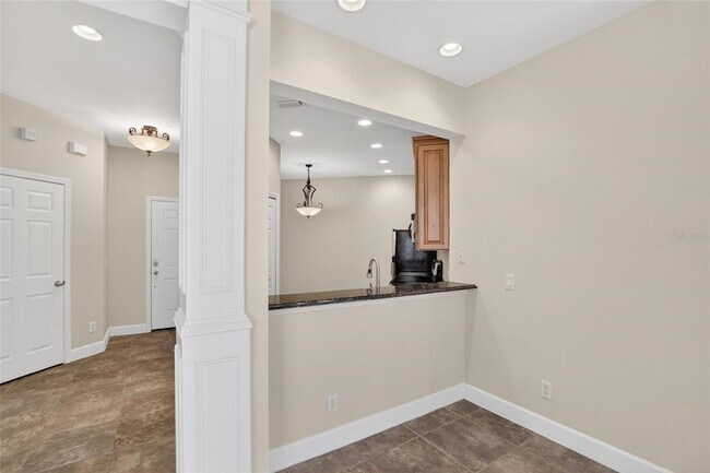 Building Photo - 210 Shell Falls Dr