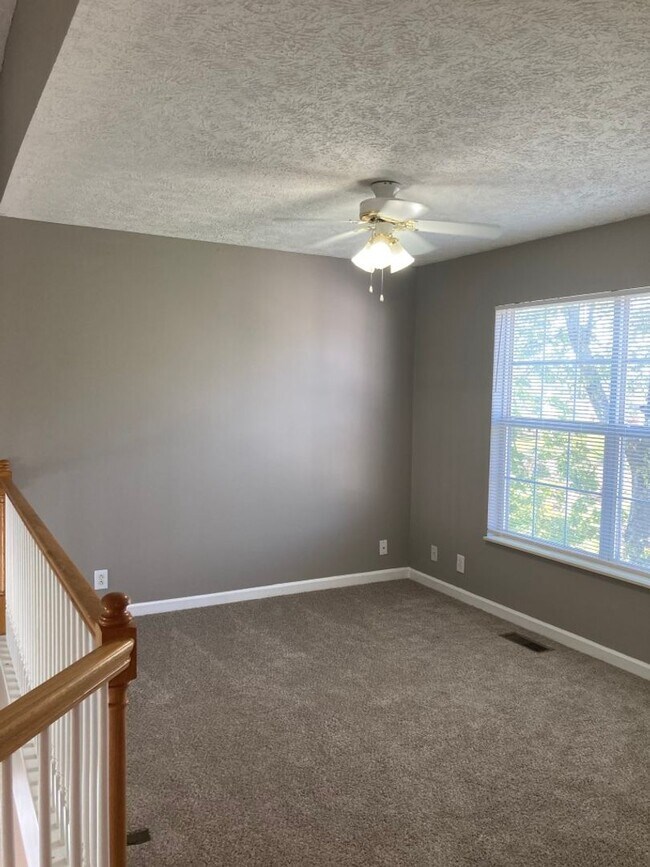 Building Photo - 3616 Longhaven Crossing