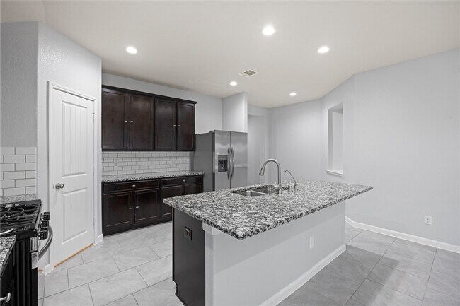 Building Photo - 18223 Mulberry Spring Cir