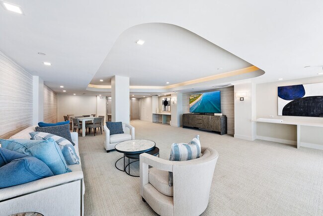 Building Photo - 2600 S Ocean Blvd