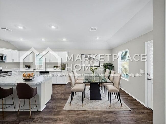 Building Photo - 23198 S Mae Dr