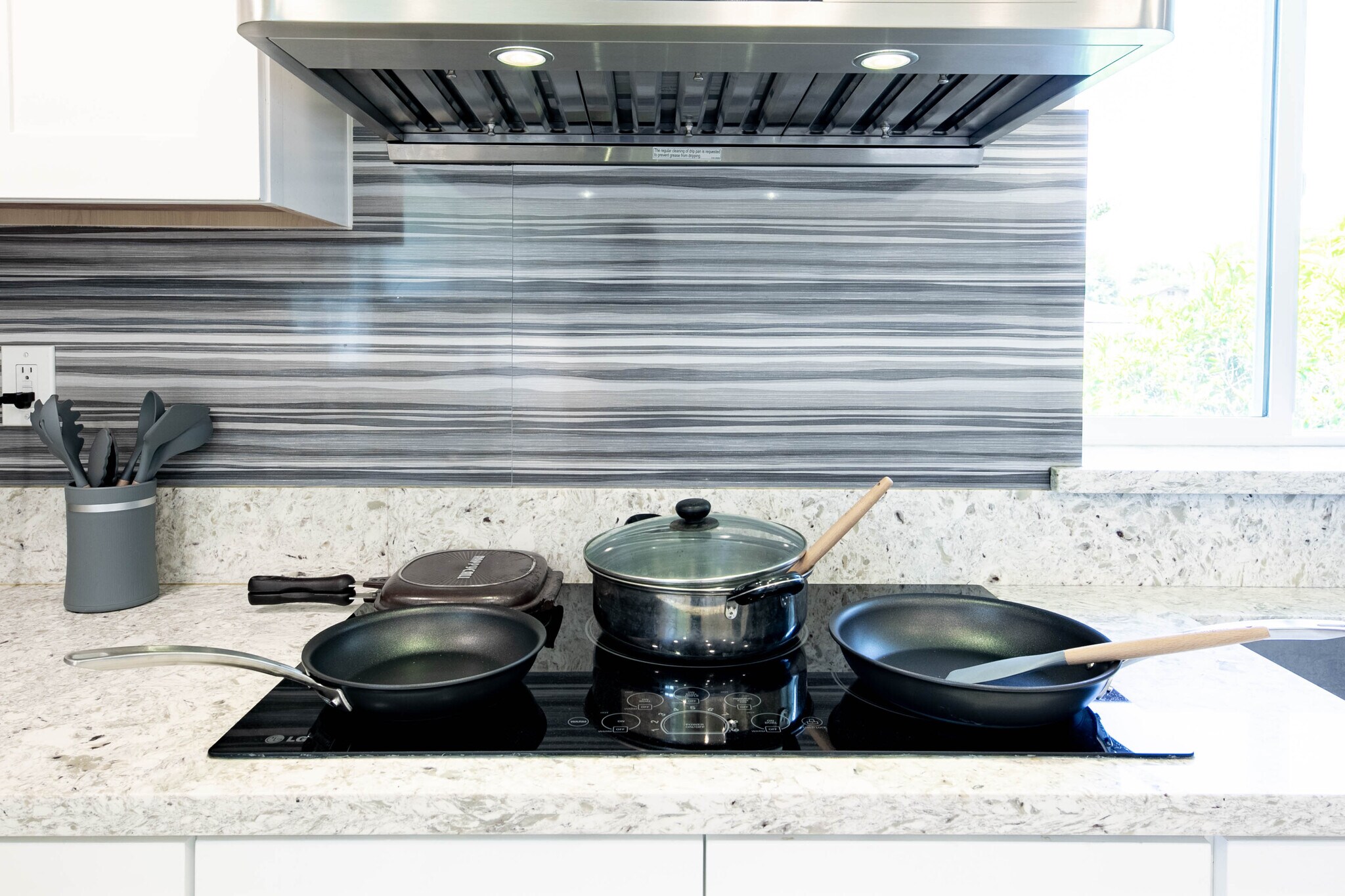 Building Photo - 9088 Emperor Ave