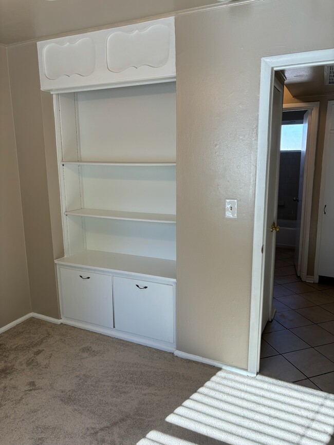 Cabinets in Middle bedroom - 5948 NW 60th St