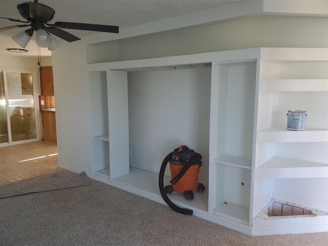 Building Photo - 4004 SE 45th St