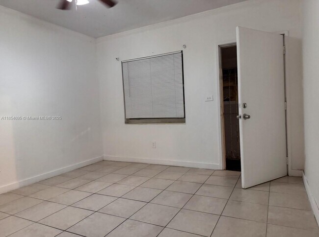 Building Photo - 2410 NW 34th St