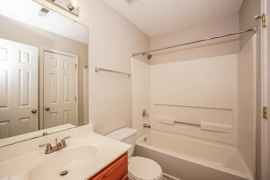 Building Photo - 1424 Jabbok Pl NW