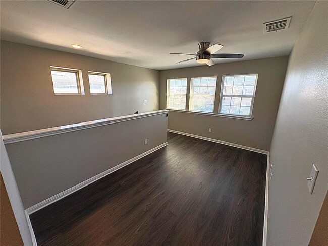 Building Photo - 240 Arabian Colt Dr