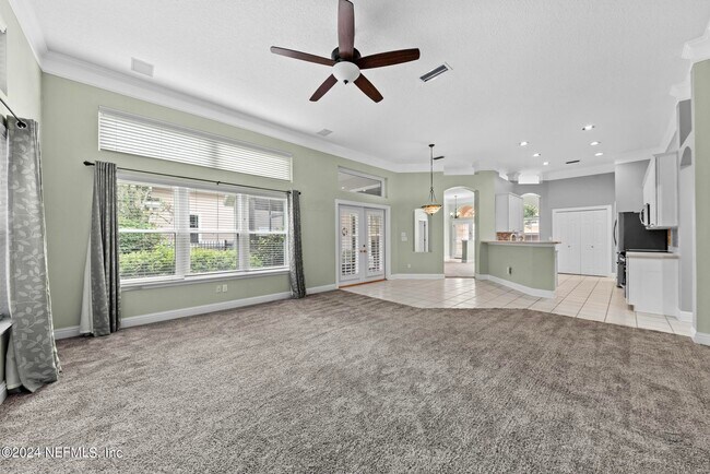 Building Photo - 7851 Heather Lake Ct E