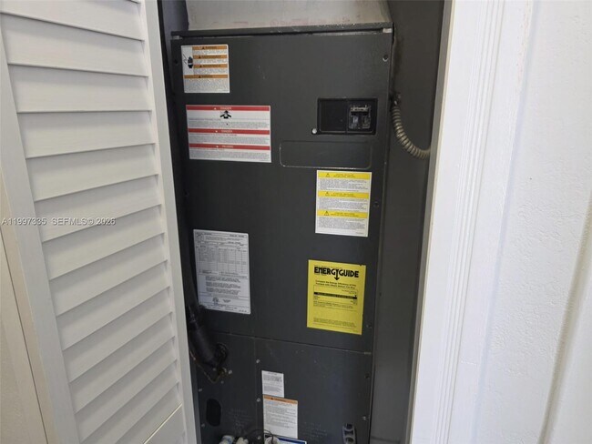 Building Photo - 965 NW 10th St