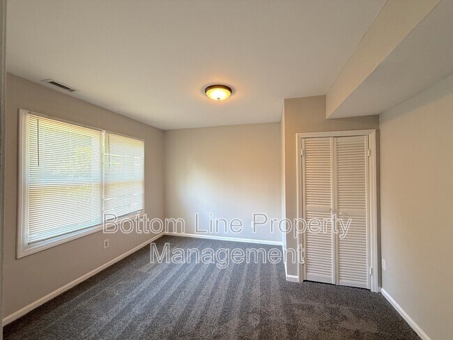 Building Photo - 7727 Ritter Dr