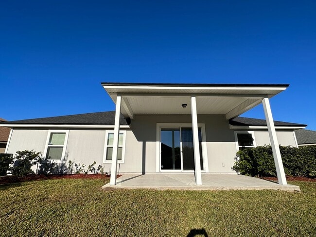 Building Photo - Close to Wildlight, Kingsbay and Fernandina Beach!