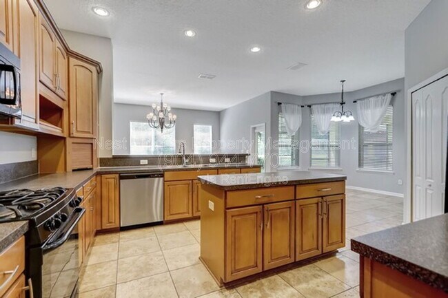 Building Photo - 6132 White Tip Rd