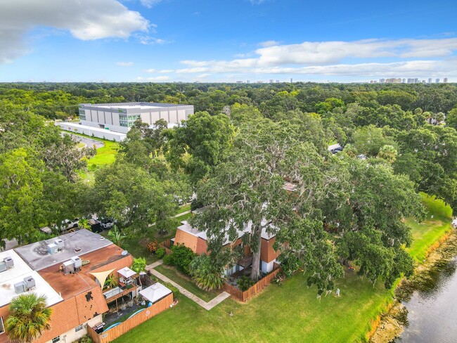 Building Photo - Coastal Charm Meets Modern Living: Your Dr...