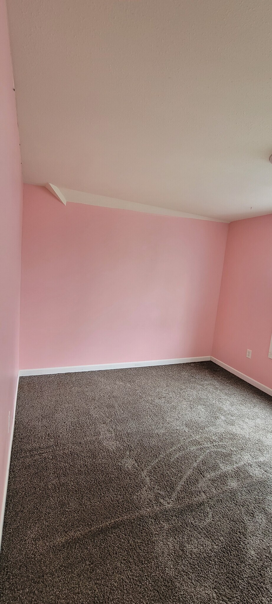 bedroom - 532 Riehl St