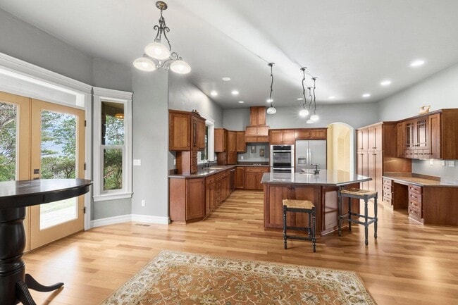 Building Photo - 5BED 4BATH - Beautiful Home with a Gorgeous View