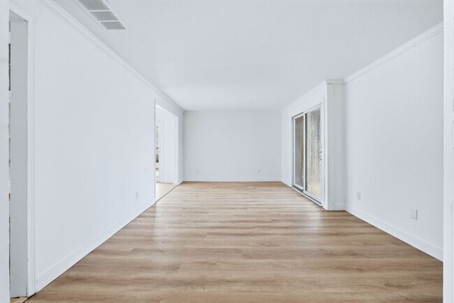 Building Photo - COMING SOON - 3 Bedroom house with updated features and fenced in yard!