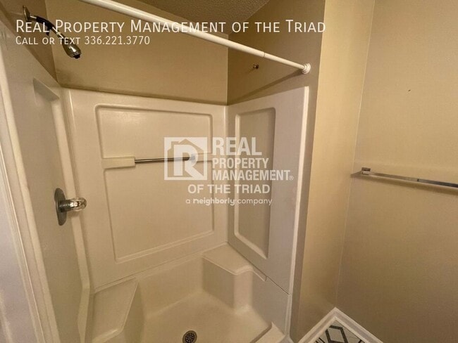 Building Photo - 3725 Morris Farm Dr