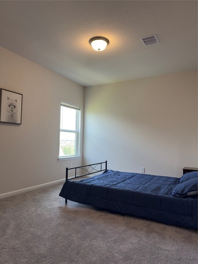 Building Photo - 32210 Slender Spreadwing Dr