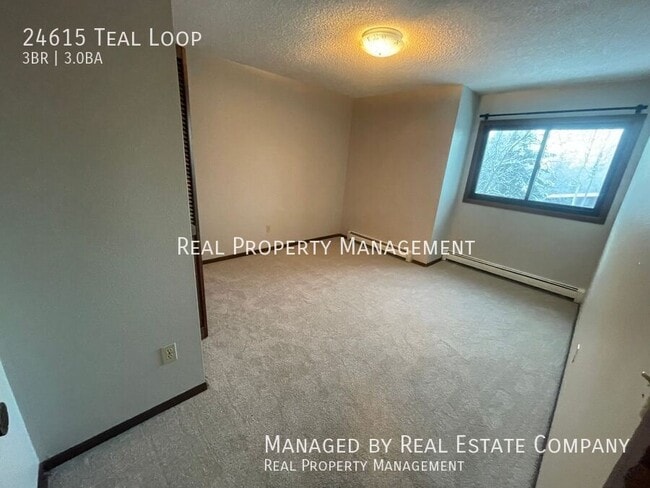 Building Photo - 24615 Teal Loop