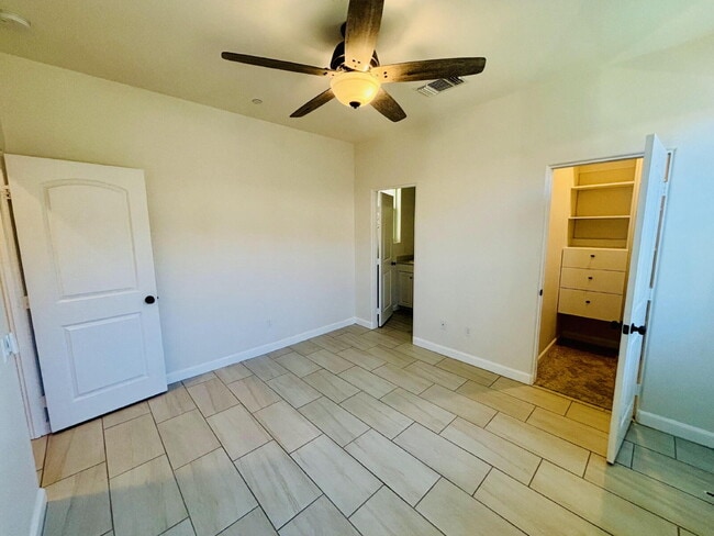 Building Photo - Gorgeous 3 bd, 4 ba Townhome in 55+ Community