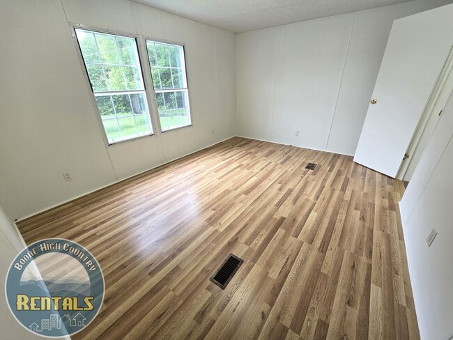 Building Photo - Newly Remodeled 4 Bedroom in Trade, TN