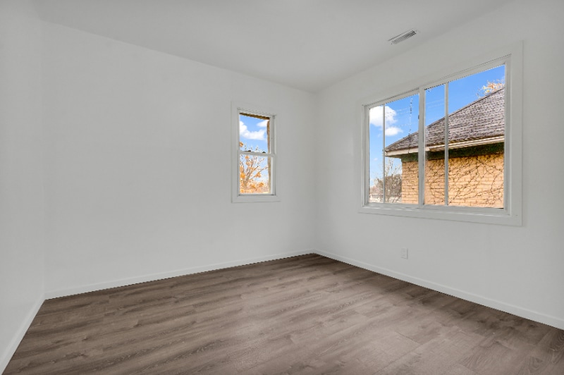 Building Photo - 3353 Fullerton Ave