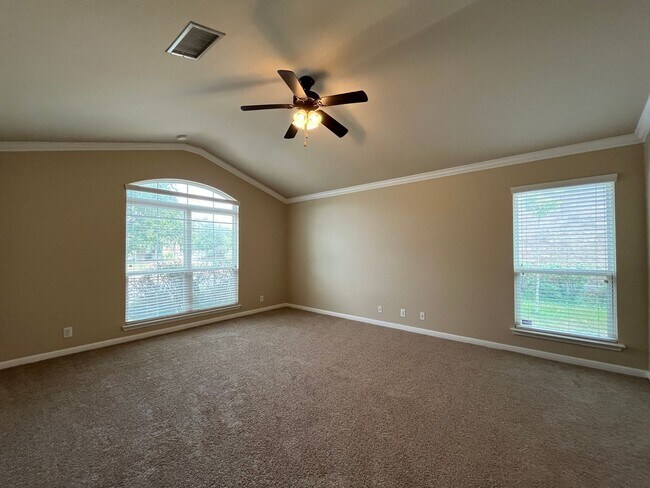 Building Photo - Upgraded Home in Pflugerville's Highland Park