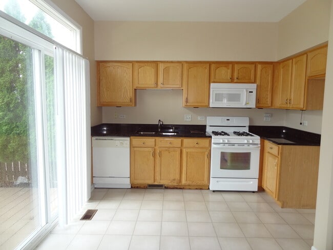 Building Photo - 2154 Cypress Ct