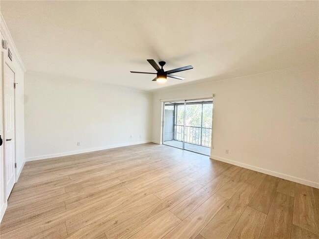 Building Photo - 9205 Tudor Dr