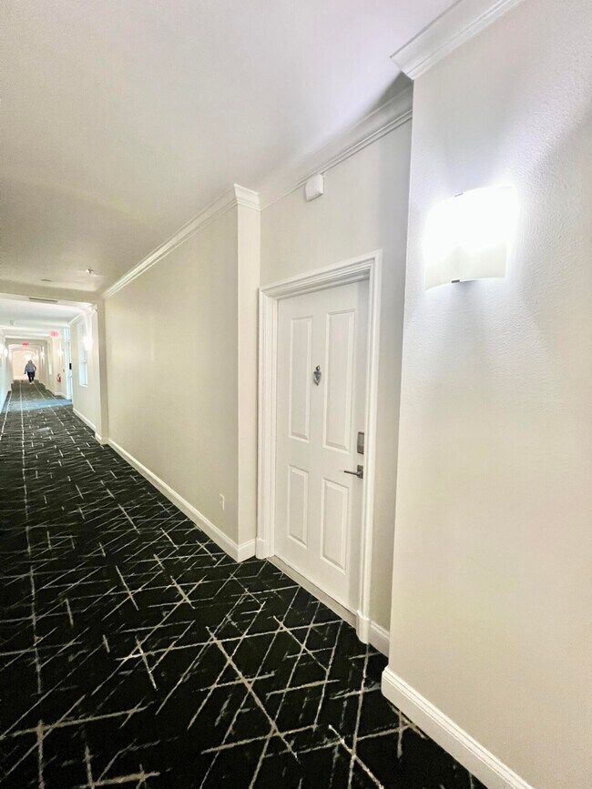 Building Photo - 600 S Dixie Hwy