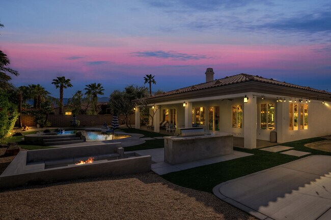Building Photo - 49392 Hohokam River St