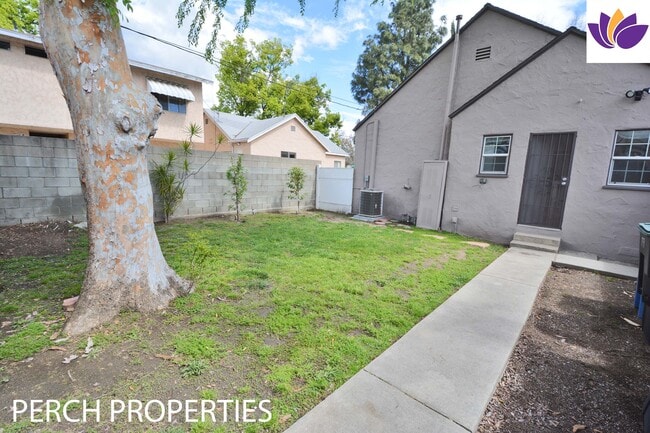 Building Photo - 179 W Spazier Ave