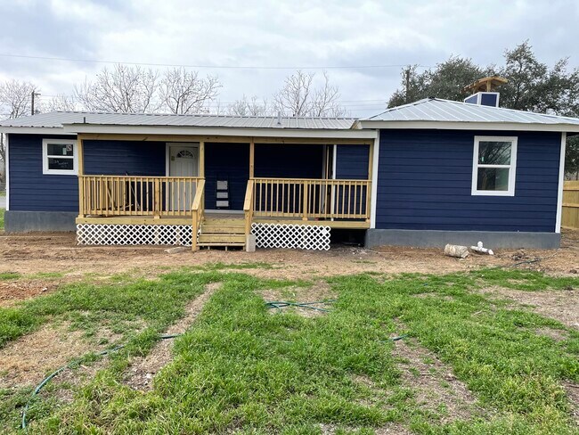 Building Photo - 1451 Janet Gale St