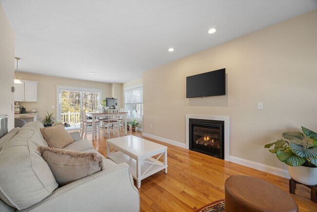 Building Photo - 90 Turtle Brook Rd