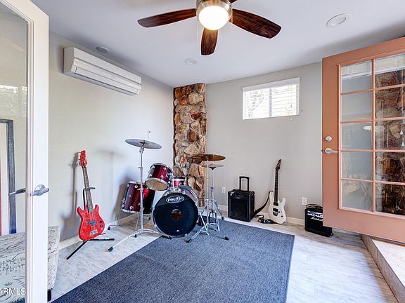 Building Photo - 15714 Chicory Dr