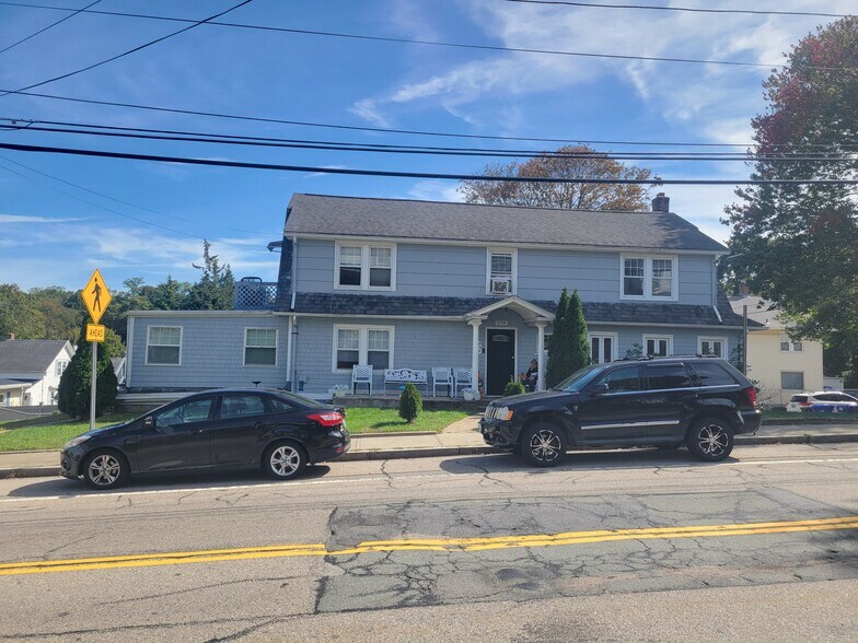 Primary Photo - 298 Washington St