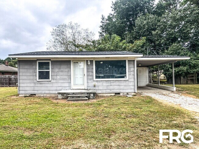 Primary Photo - 122 Blaire Ln