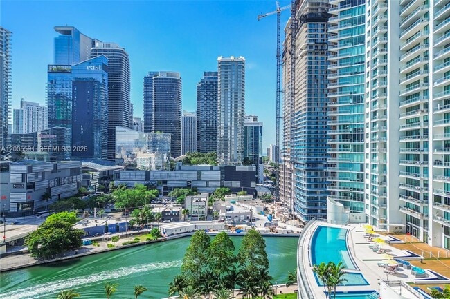 Building Photo - 92 SW 3rd St