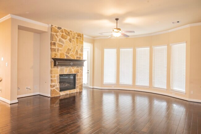 Building Photo - 28426 Tanner Crossing Ln
