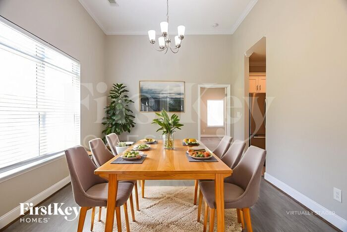 Building Photo - 165 Whispering Way