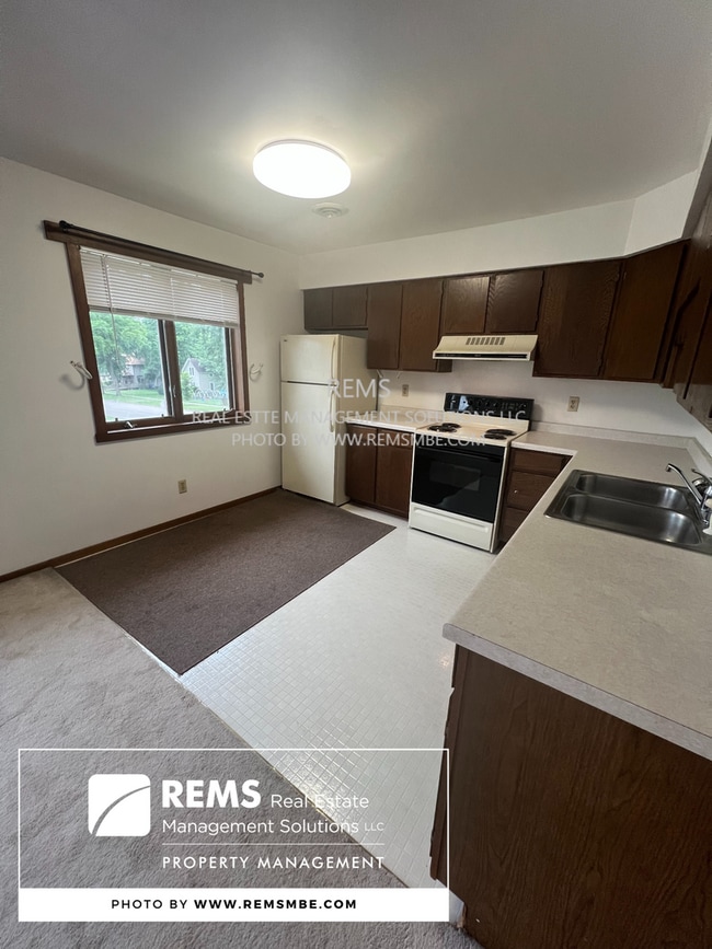 Building Photo - 707 Minnesota Ave