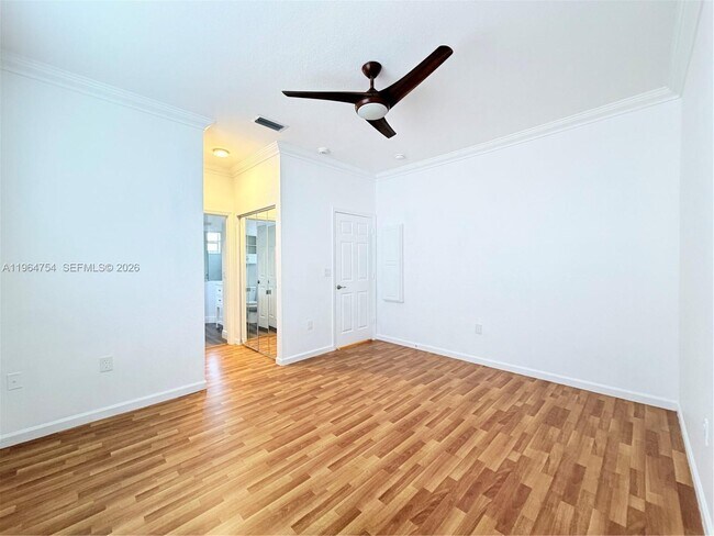 Building Photo - 792 NW 170th Terrace