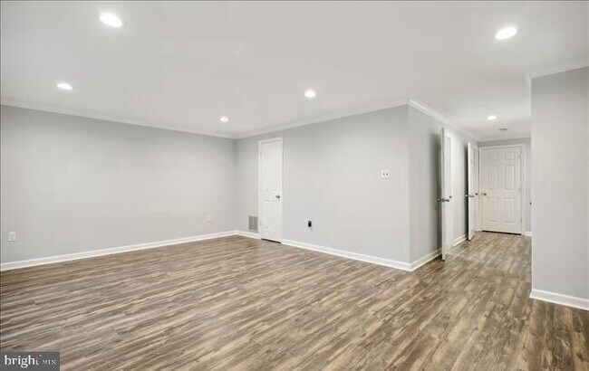 Building Photo - 3970 Burning Bush Ct