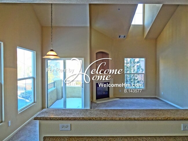 Building Photo - Spacious Triana North Townhome
