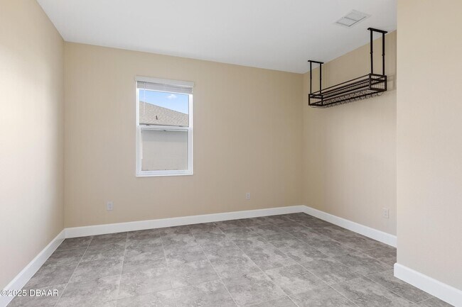 Building Photo - 621 Beach Bum Blvd