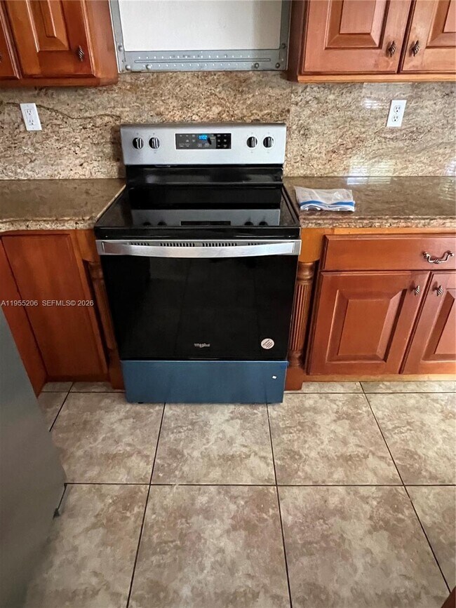 Building Photo - 15389 SW 90th Terrace