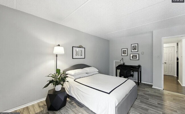 Building Photo - 200 Winding Way